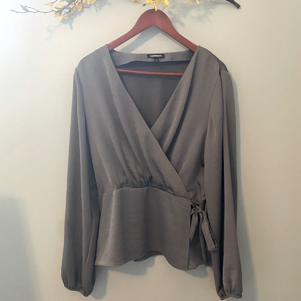 NWOT Express Blouse